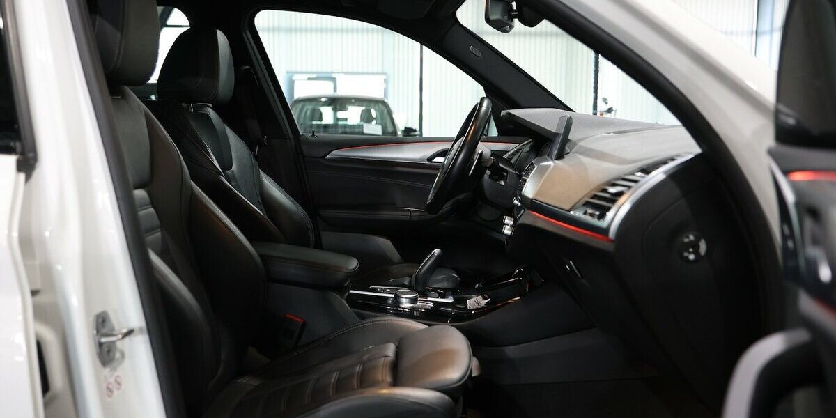 BMW X3 xDrive 20i WHITE M-SPORT-PAKET / PANORAMA 85.000 km 30.653 &euro; Hamm 59077