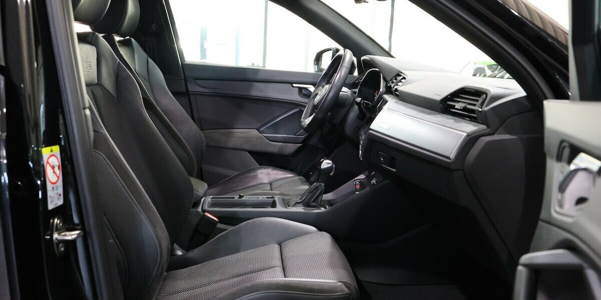 Audi Q3 40 TDI QUATTRO S-LINE SPORT BLACK MATRIX-LED 172.000 km 24.500 &euro; Hamm 59077
