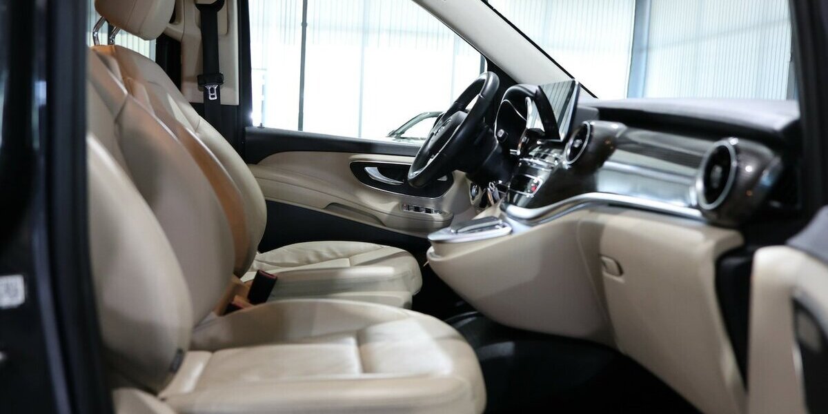 Mercedes-Benz V 250 d ANTGARDE EDITION LANG / BLACK & BEIGE / 175.000 km 38.777 &euro; Hamm 59077