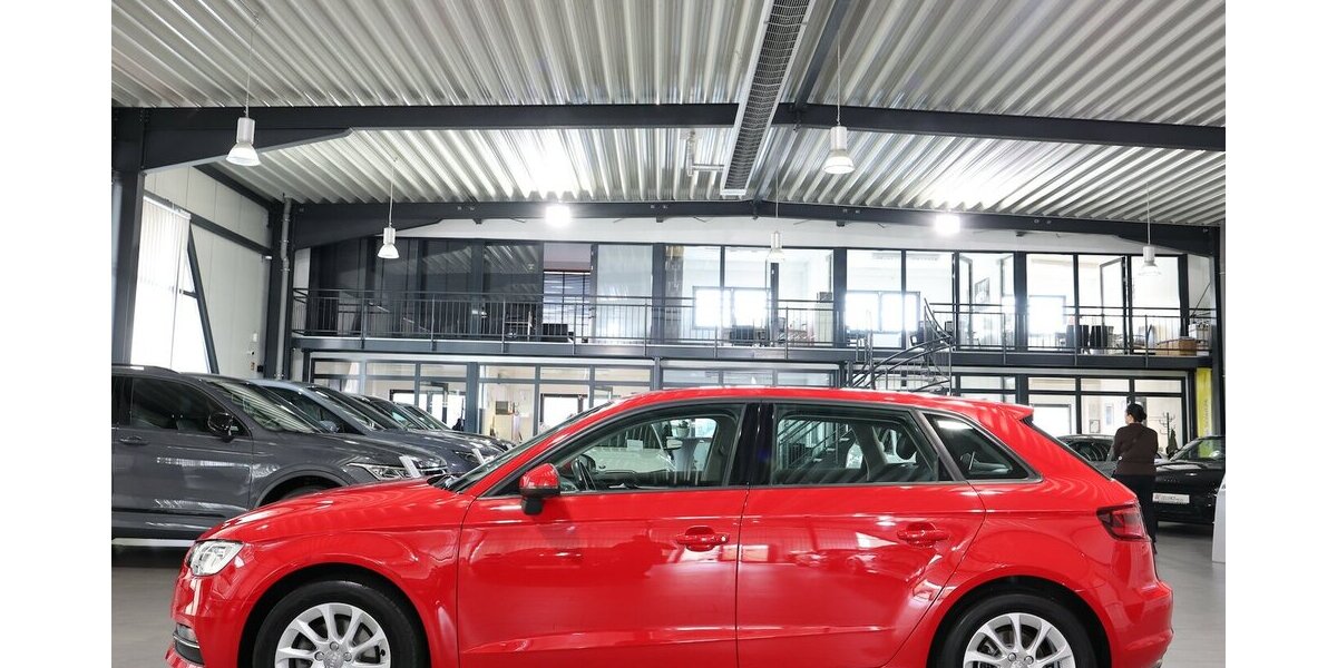 Audi A3 SPORTBACK 2.0 TDI ATTRACTION 1.HAND / XENON 132.000 km 11.855 &euro; Hamm 59077
