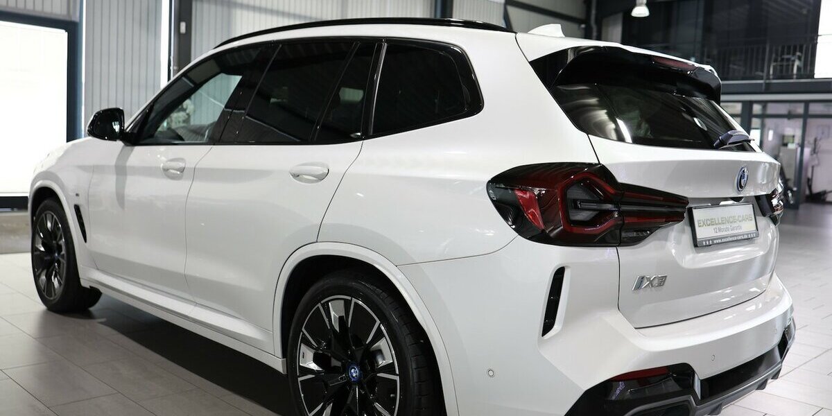 BMW iX3 IMPRESSIVE M-SPORT 99% / PANORAMA, H/K, PRO 110.000 km 36.777 &euro; Hamm 59077