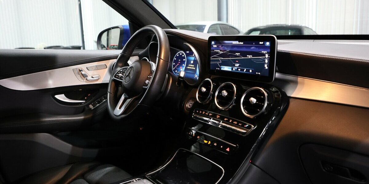Mercedes-Benz GLC 300 d 4M BUSINESS SPORT PANORAMA, WIDESCREEN 150.000 km 29.991 &euro; Hamm 59077