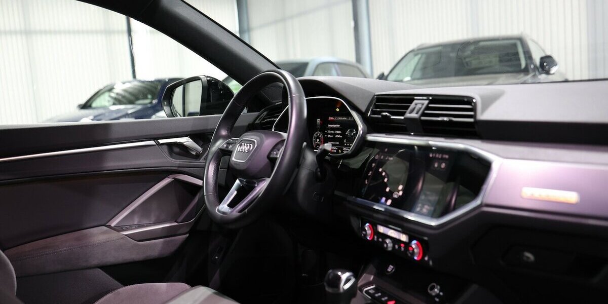 Audi Q3 SPORTBACK 40 TDI Q S-LINE DESIGN BLACK / LED 40.000 km 36.993 &euro; Hamm 59077