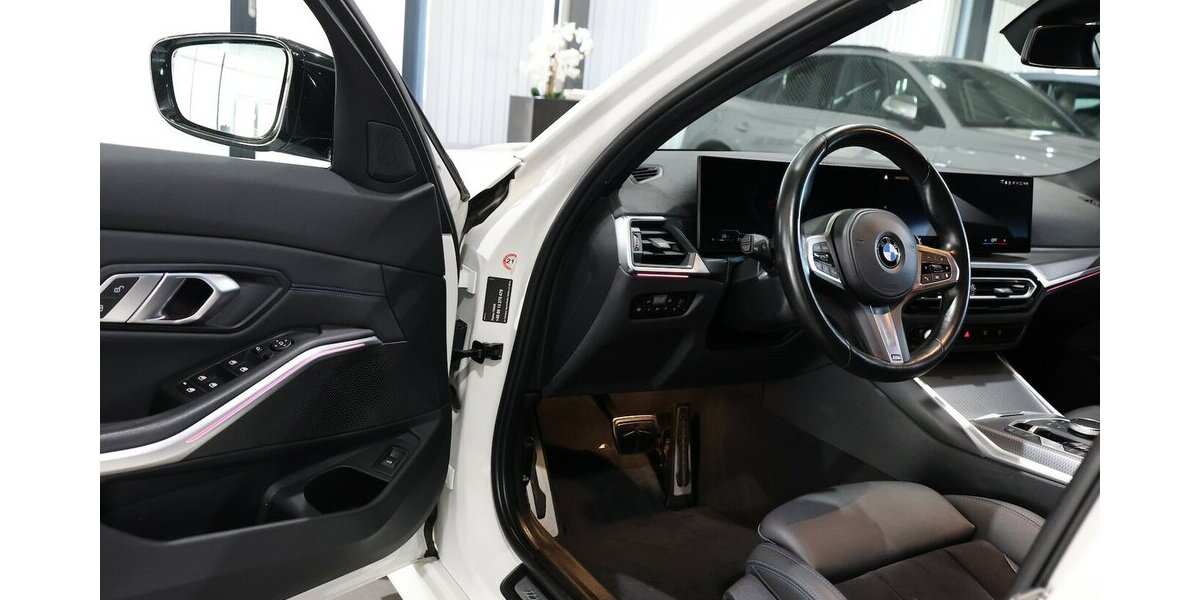BMW 320d Touring M-SPORTPAKET SHADOW / CURVED 100.000 km 28.999 &euro; Hamm 59077