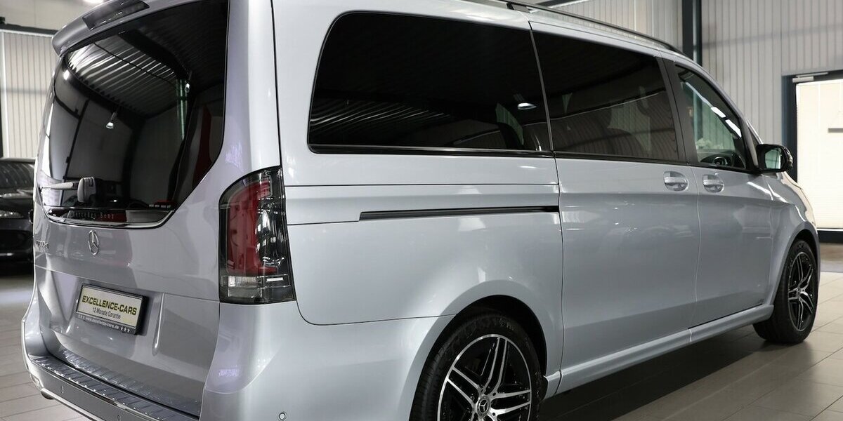 Mercedes-Benz V 300 d LANG AVANTGARDE AMG-LINE NIGHT / LASER 76.000 km 69.991 &euro; Hamm 59077
