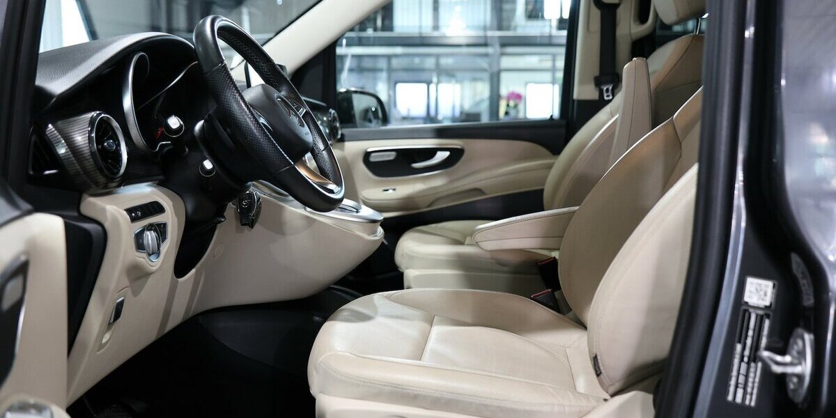 Mercedes-Benz V 250 d ANTGARDE EDITION LANG / BLACK & BEIGE / 175.000 km 38.777 &euro; Hamm 59077