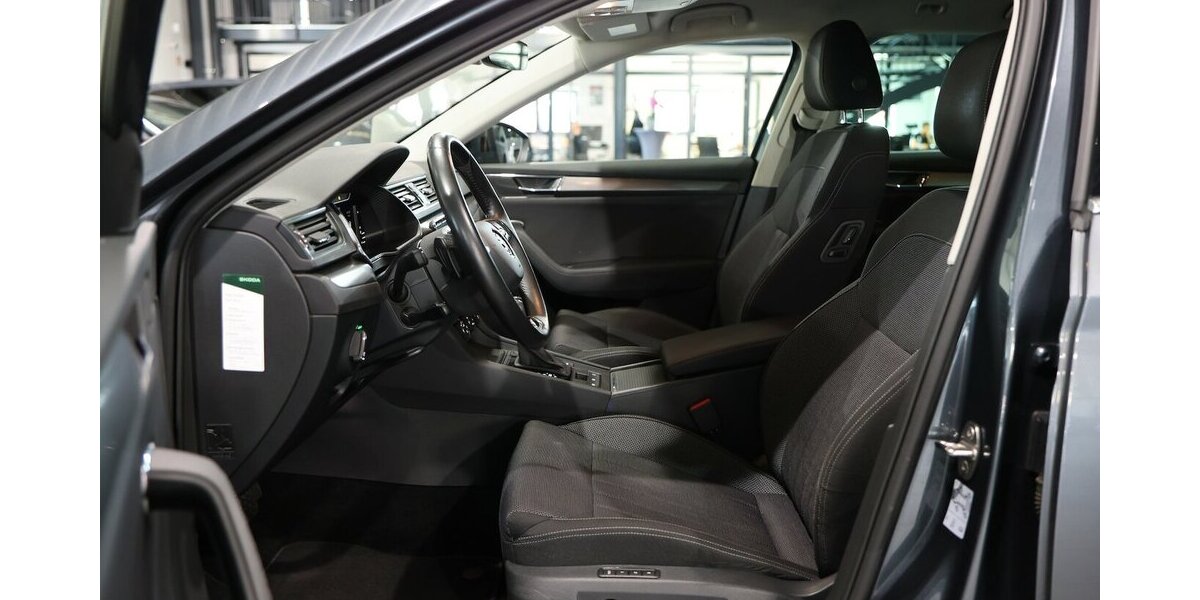 Skoda Superb Combi 2.0 TDI DSG 4x4 STYLE / MATRIX-LED 113.000 km 22.559 &euro; Hamm 59077