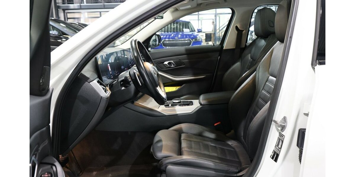 BMW 320d Touring SPORT / CURVED+HEAD-UP / PANORAMA 100.000 km 25.111 &euro; Hamm 59077