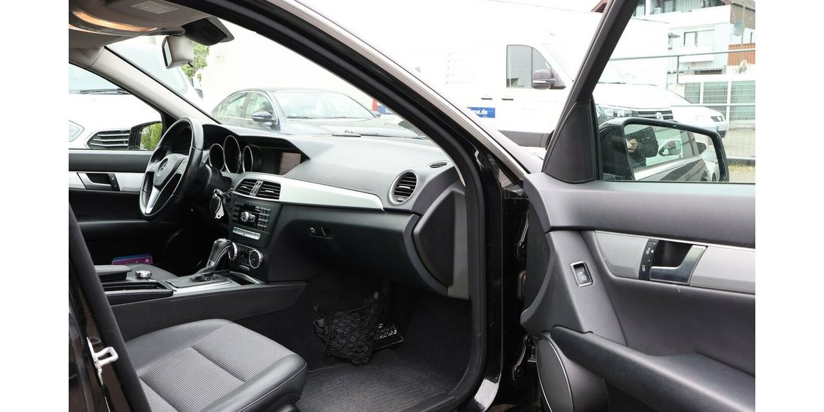 Mercedes-Benz C 200 T CDI BE AVANTGARDE / LEDER, NAVI+ 250.000 km 4.502 &euro; Hamm 59077