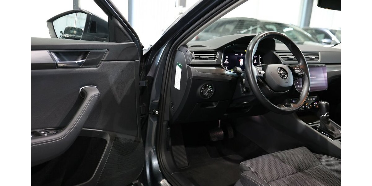 Skoda Superb Combi 2.0 TDI DSG 4x4 STYLE / MATRIX-LED 113.000 km 22.559 &euro; Hamm 59077