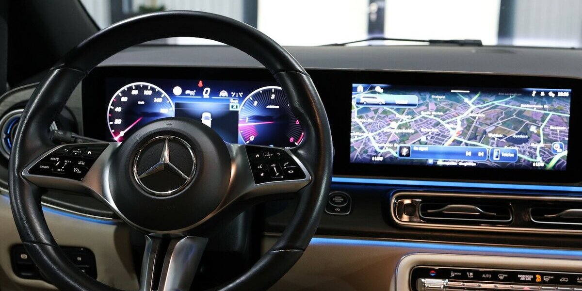 Mercedes-Benz V 300 d LANG AVANTGARDE AMG-LINE NIGHT / LASER 76.000 km 69.991 &euro; Hamm 59077