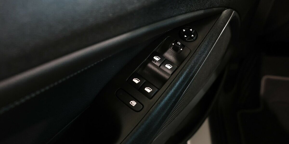 Opel Crossland 1.5 D BUSINESS ELEGANCE / LED / LEDER 125.000 km 11.881 &euro; Hamm 59077
