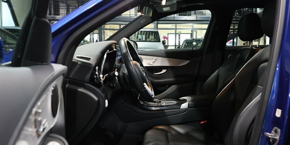 Mercedes-Benz GLC 300 d 4M BUSINESS SPORT PANORAMA, WIDESCREEN 150.000 km 29.991 &euro; Hamm 59077