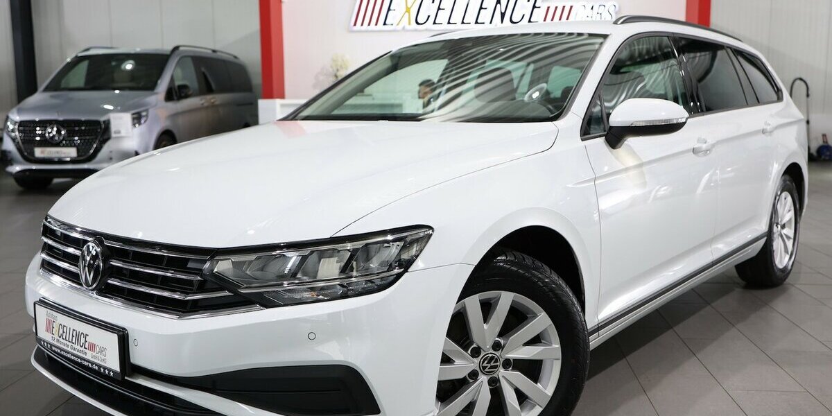 VW Passat Variant 2.0 TDI DSG BUSINESS LED,ACC+LANE 56.000 km 22.955 &euro; Hamm 59077