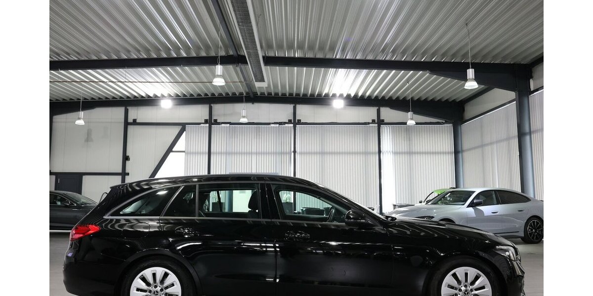 Mercedes-Benz C 220 d T BUSINESS MATRIX-LED, NAVI+KAMERA+APPLE 16.000 km 29.991 &euro; Hamm 59077