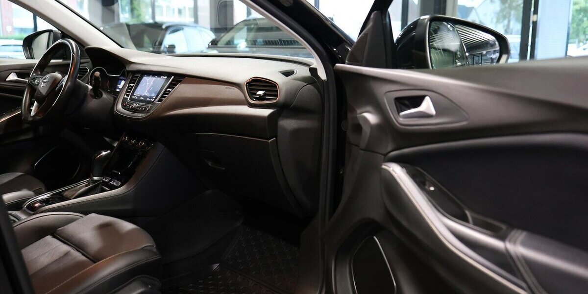 Opel Grandland 2.0 D ULTIMATE LED, LEDER+MEMORY+LUFT 129.000 km 15.777 &euro; Hamm 59077