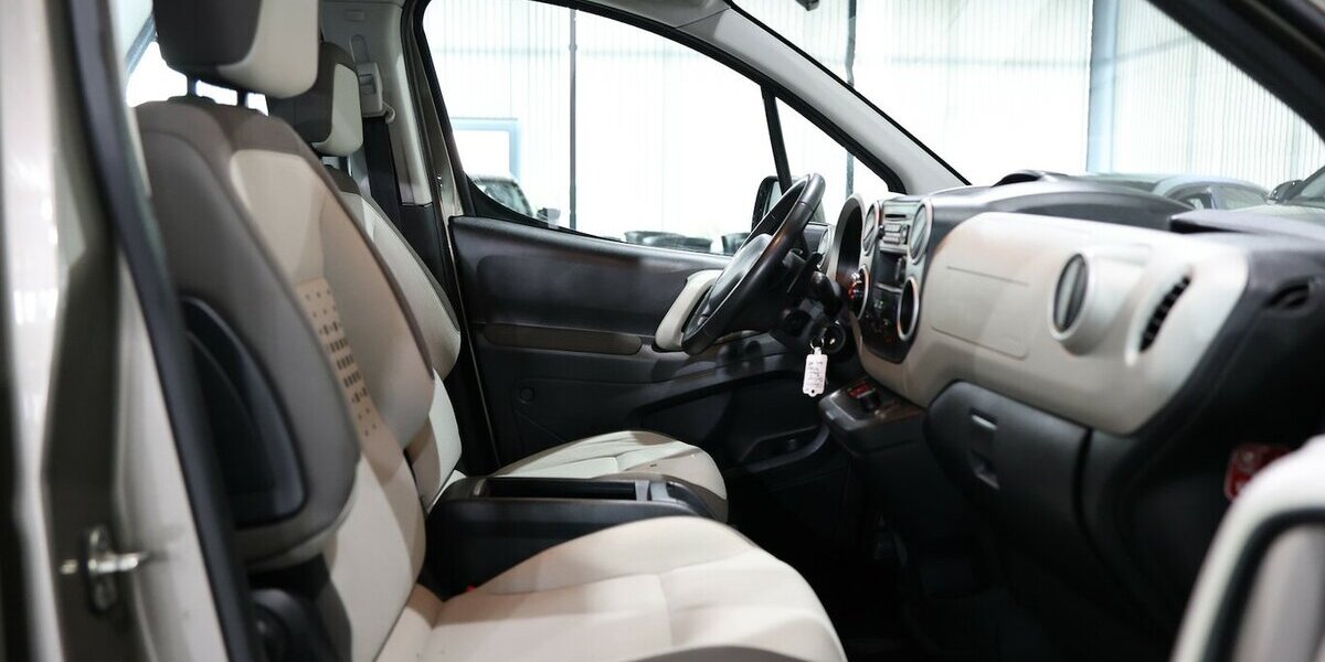 Citroen Berlingo Multispace 1.6 BlueHDI 100 Selection 75.000 km 11.555 &euro; Hamm 59077